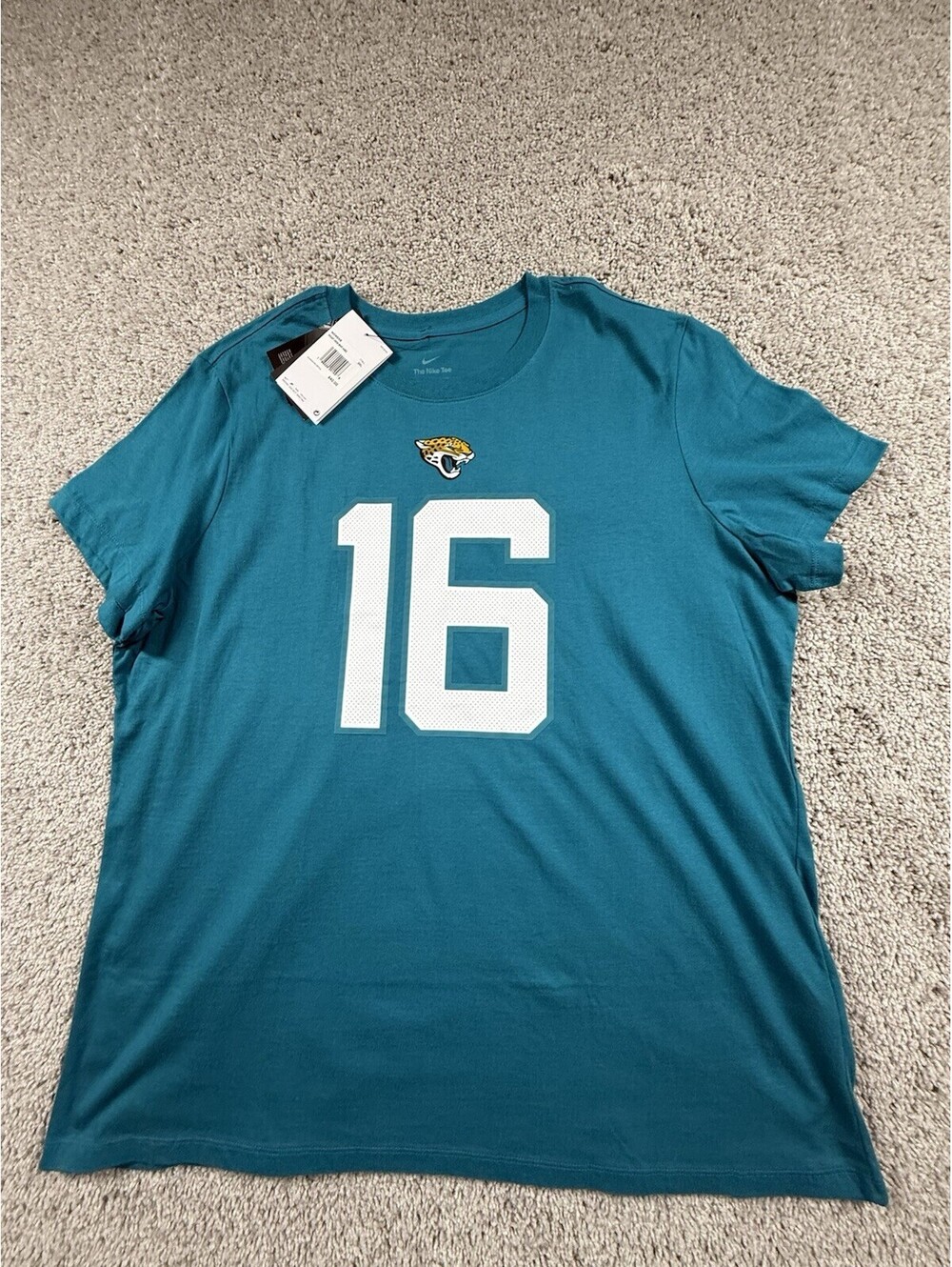 NWT Nike Trevor Lawrence #16 Jacksonville Jaguars Women’s T Shirt Jersey XXL